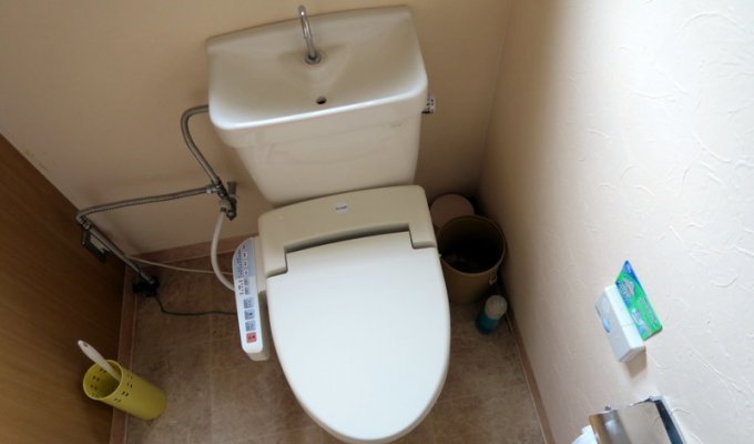 Как устроены японские туалеты (17 фото)