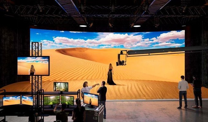 Sony представила экраны для создания видеостен при съемке фильмов (1 фото)