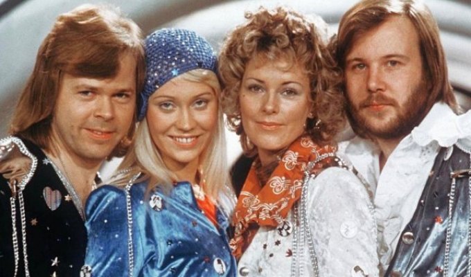 Группа ABBA воссоединилась спустя 36 лет после распада: как сейчас выглядят музыканты (7 фото + 2 видео)