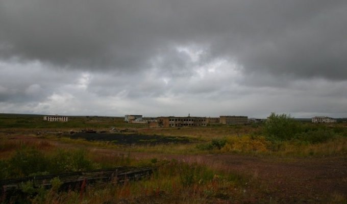 Шахтерский поселок "Промышленный". Полностью заброшен (60 фото)