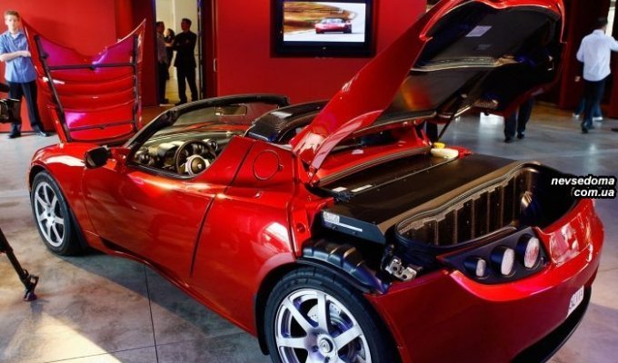 Tesla Motors открыла свой первый магазин! (6 фото)