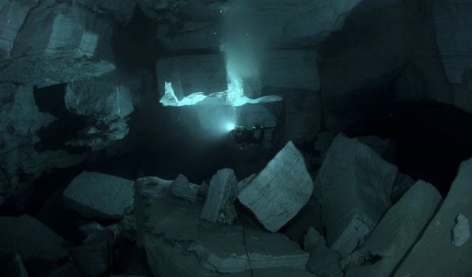 Ордынская подводная пещера (13 фотографий)