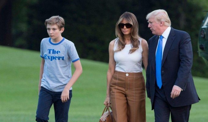 Юный сын Мелании Трамп скоро обгонит по популярности саму маму!