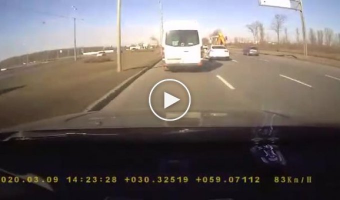 Автоблогер устроил ДТП с участием пяти машин под Петербургом