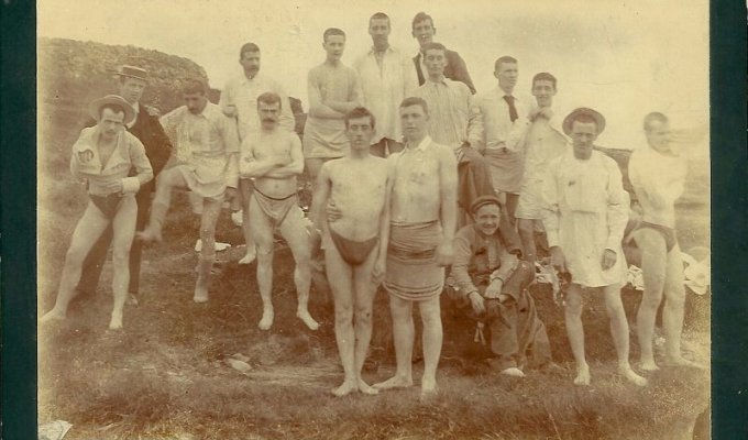 Мужские купальники начала 20-го века: один из самых ужасных костюмов всех времен (12 фото)