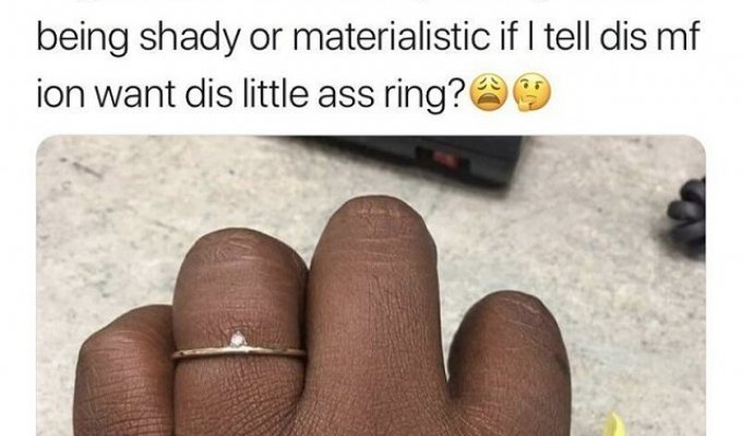Невеста разозлилась на своего парня из-за "позорного" помолвочного кольца
