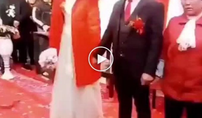 Очень странная китайская свадьба