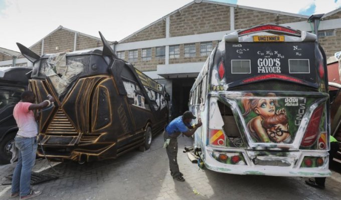 Колоритные кенийские маршрутки матату (12 фото)