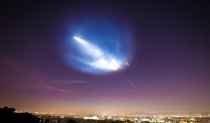 Запуск Falcon 9 и успешное приземление первой ступени в Калифорнии (15 фото + 4 видео)