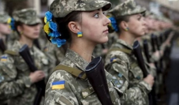 Новое белье для украинских женщин-военнослужащих (6 фото)