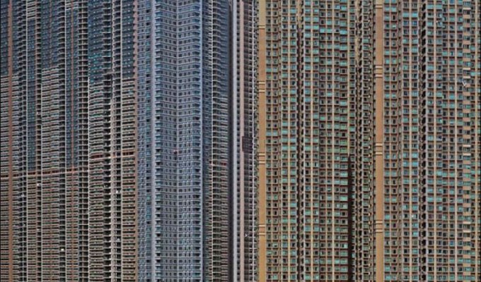 Многоэтажный урбан Гонконга (21 фото)