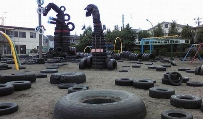 Специфический детский парк в Токио (14 фото)