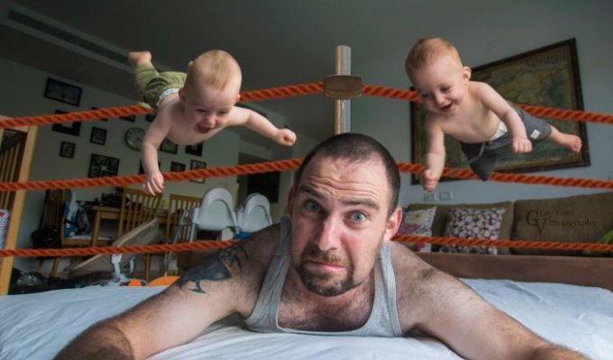 Отец превратил процесс воспитания близнецов в забавный фотопроект (15 фото)