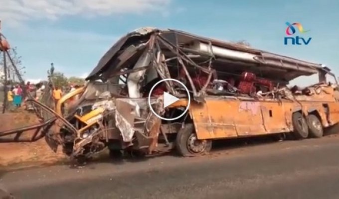 По крайней мере 26 человек погибли в ДТП с автобусом и грузовиком в Кении