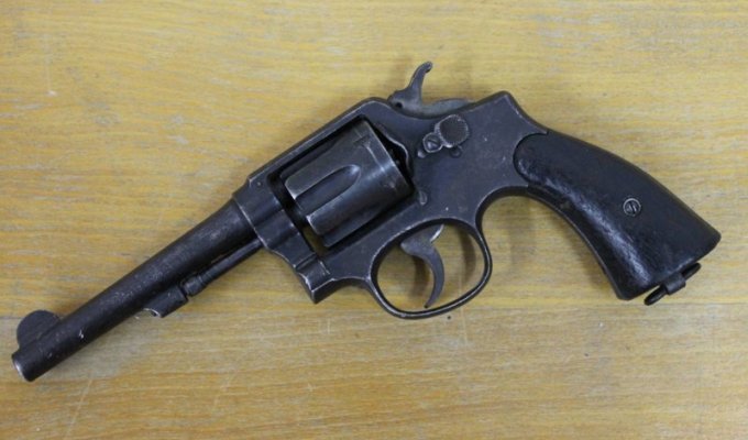 Смит & Вессон «милитари & полис» – револьвер без недостатков (13 фото)