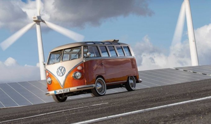 Volkswagen T1 E-Bulli — классический микроавтобус сделали электрическим (9 фото)