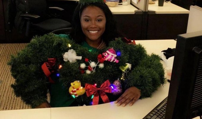 13 одних из самых смешных и нелепых рождественских свитеров (13 фото)