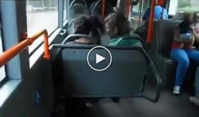 Троллинг в автобусе
