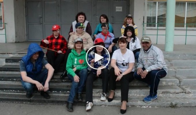 Красноярские учителя сняли эпичный рэп-клип для выпускников
