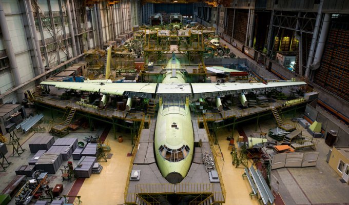 Производство самолётов Ил-76 и Ту-204, Ан - 124 на заводе «Авиастар-СП» (26 фото)