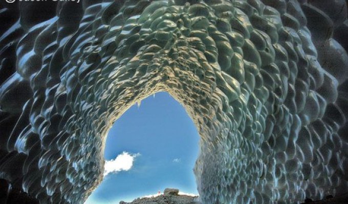 Ледяные пещеры (9 фото)