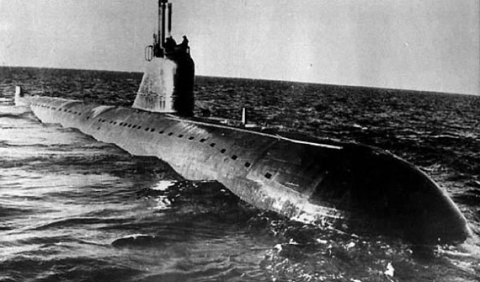 Первая атомная подводная лодка Советского Союза (2 фото + описание)