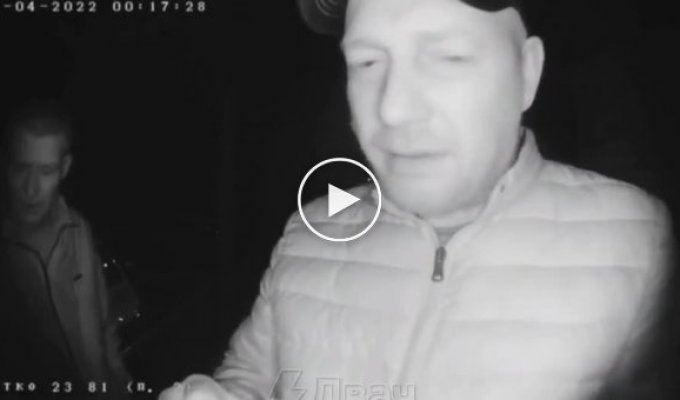 Два пьяных товарища из Курска и неприступный домофон