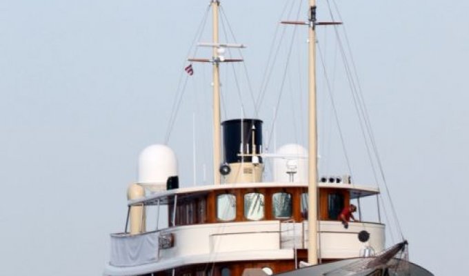 Джоан Роулинг выставила на продажу свою яхту (9 фото)