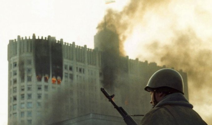 Расстрел Дома Советов 4 октября 1993 года (39 фото)