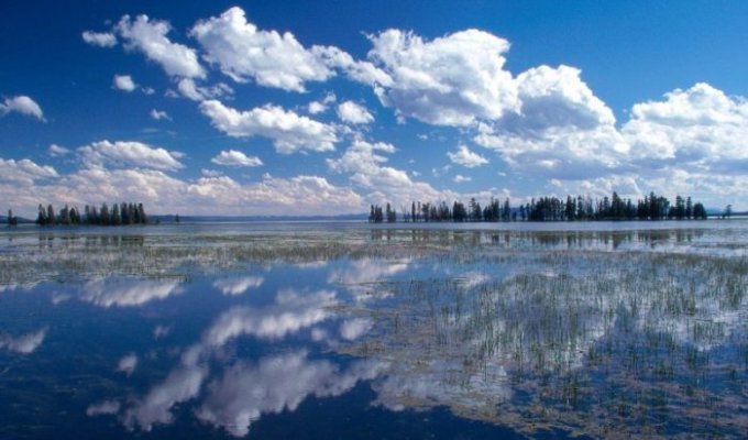 Кристально чистые горные озера (19 Фото)