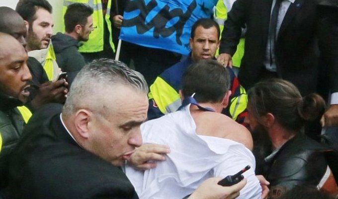 Руководителям Air France пришлось спасаться бегством от разъяренных работников (5 фото)