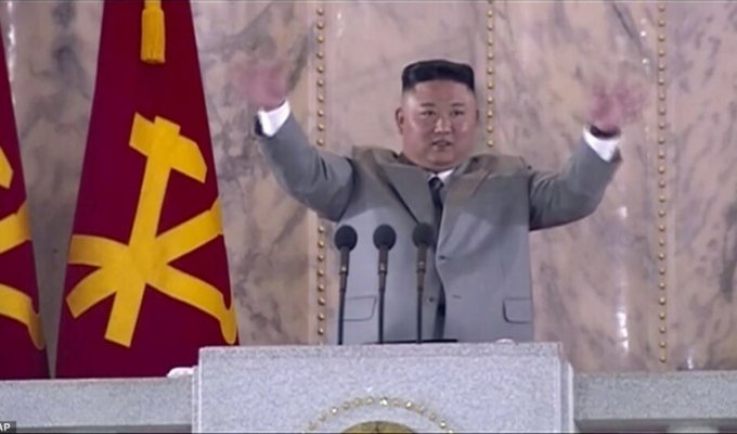Ким Чен Ын попросил прощения у северокорейского народа и чуть не заплакал (5 фото)