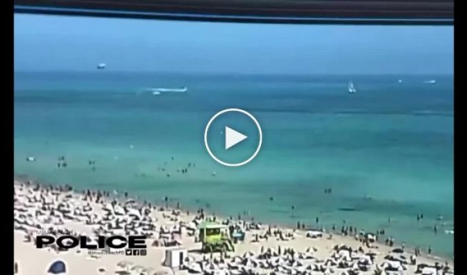 Вертолёт потерпел крушение рядом с пляжем в США ёт, видео, крушение, пляж