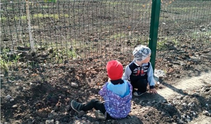 В Татарстане на открытие детского садика привезли подставных детей (1 фото)