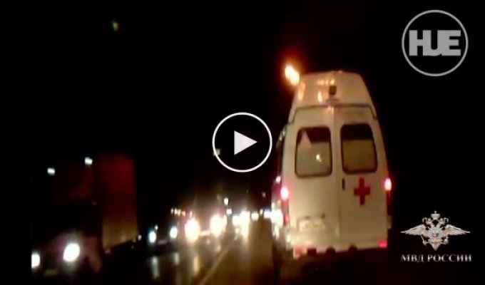 В Нижегородской области мужчины пытались угнать автомобиль скорой помощи