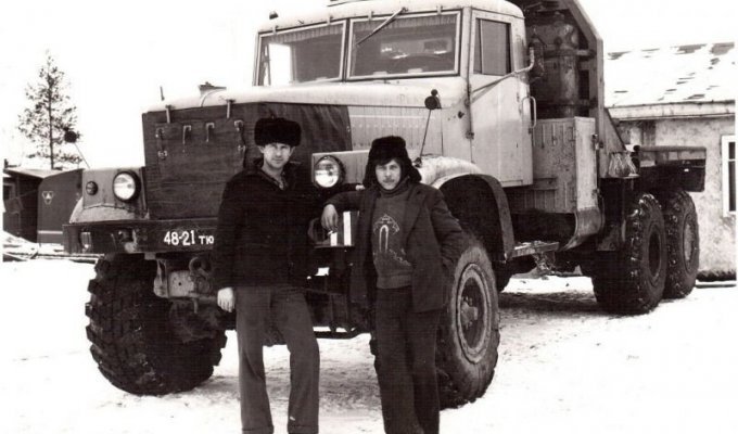 Кадры из автомобильной жизни СССР (20 фото)