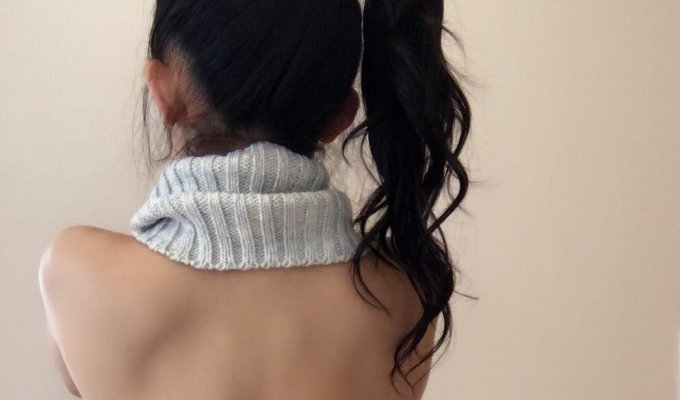 21-летняя модель с «аниме-телом» завоевывает подписчиков при помощи одного свитера (8 фото)