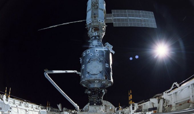  Международной Космической Станции исполняется 10 лет (32 фото)