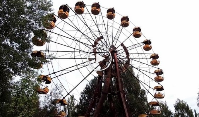Польские энтузиасты запустили колесо обозрения в Припяти