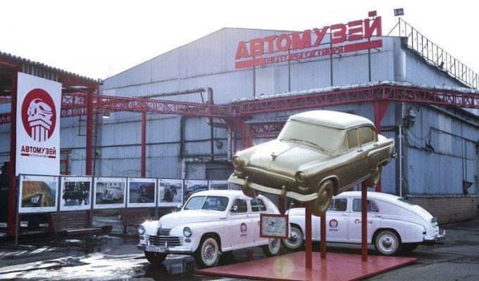 "Моторы Октября" — новый автомобильный музей в Москве (20 фото)