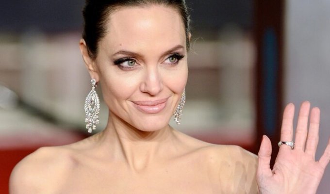 10 лучших фильмов с Анджелиной Джоли - расхитительницей гробниц и похитительницей сердец (12 фото)