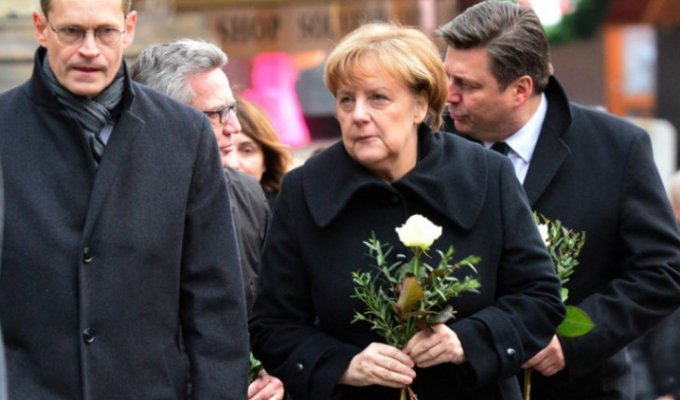 Переживет ли Меркель "наезд грузовиком"