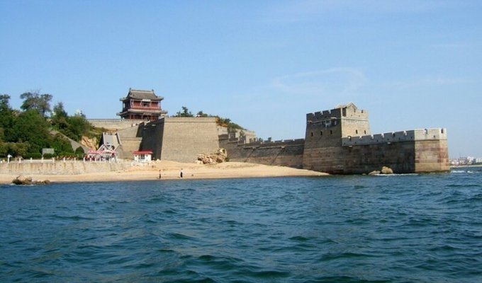 Там где Китайская стена выходит в море (34 фото)