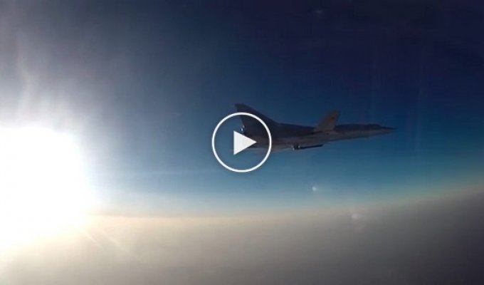 Российские истребители начали бомбить Сирию с авиабазы в Иране