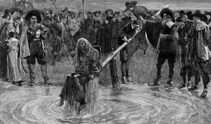 Как и за что наказывали женщин в Средневековье (8 фото)