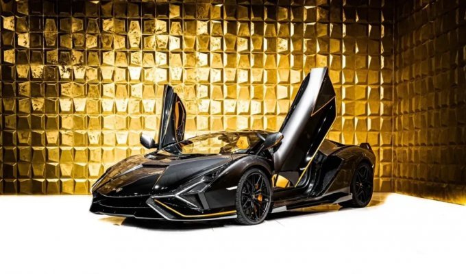 Lamborghini Sian FKP 37 почти без пробега оценили в 5,7 миллионов евро (7 фото)