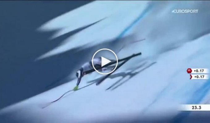 В Италии французский горнолыжник Максенс Музатон упал на скорости 120 кмч и умудрился продолжить спуск