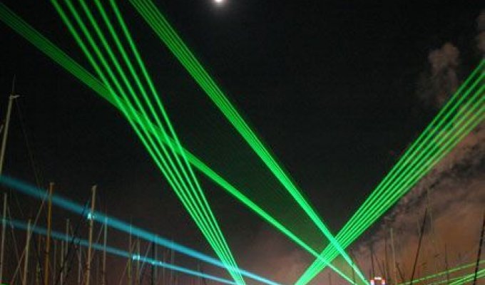 Призеры лазерного фестиваля где-то в Европе (15 фото)