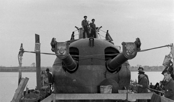Подводная лодка Сюркуф (11 фотографий)