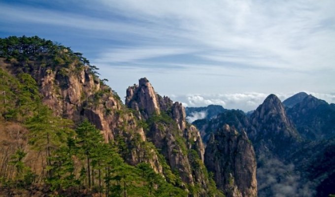 Удивительные горы Хуаншань (8 фото)